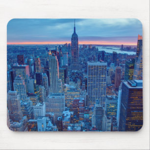 De wolkenkrabbers van Manhattan zijn verlicht Muismat