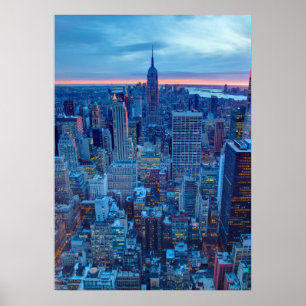 De wolkenkrabbers van Manhattan zijn verlicht Poster