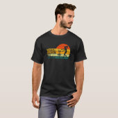 De womens Disc Golf onderschat nooit de oude dame T-shirt (Voorkant volledig)