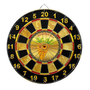 De wortelen van de cartoon met grote ogen en een dartbord