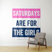 De zaterdagen zijn voor de meisjes wandkleed (In situ)