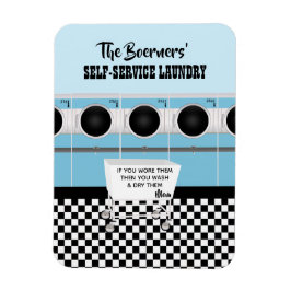 De zelfbedieningswasgoed van de klant die het werk magneet