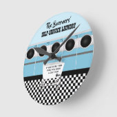 De zelfbedieningswasgoed van de klant die het werk ronde klok (Hoek)