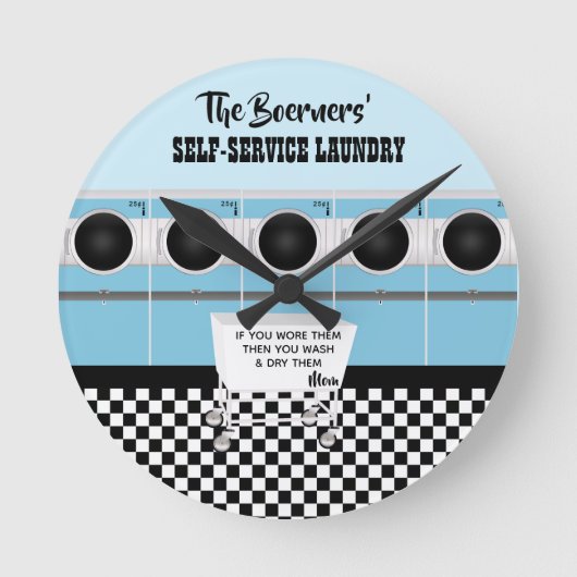 De zelfbedieningswasgoed van de klant die het werk ronde klok (Voorkant)