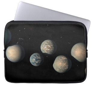 De zeven aardse planeten van Trappist-1 Laptop Sleeve