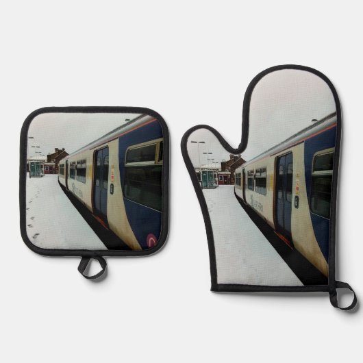 De zijkant van de trein ovenwant & pannenlap set (Voorkant)