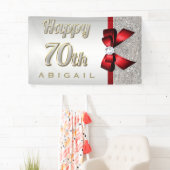 De zilveren Lovertjes Rode Faux buigen 70ste Spandoek (Insitu)