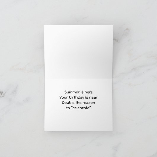 DE ZOMER IS HIER & UW VERJAARDAG IS IN DE BUURT KAART (Binnen)