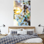 De zon achter de Japanse Abrikozenbloesems Canvas Afdruk (Insitu (Slaapkamer))