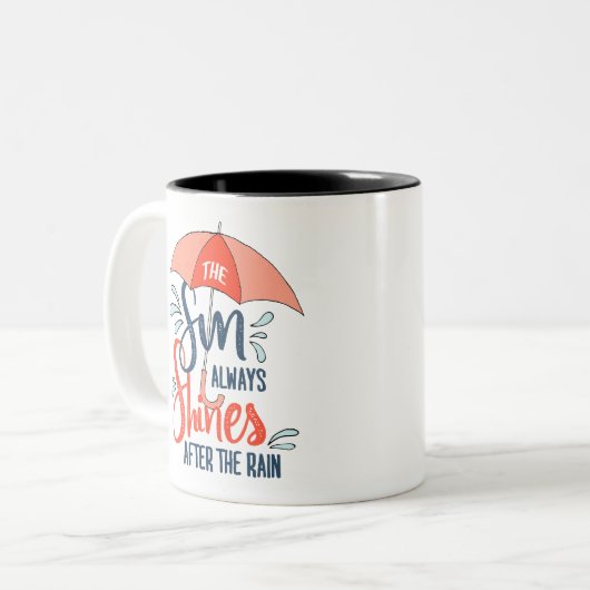 De zon citeert de Regen citeert Positieve Resultaa Tweekleurige Koffiemok (Voorkant links)