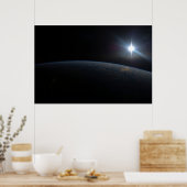 De zon gaat onder aan de horizon van de aarde. poster (Keuken)