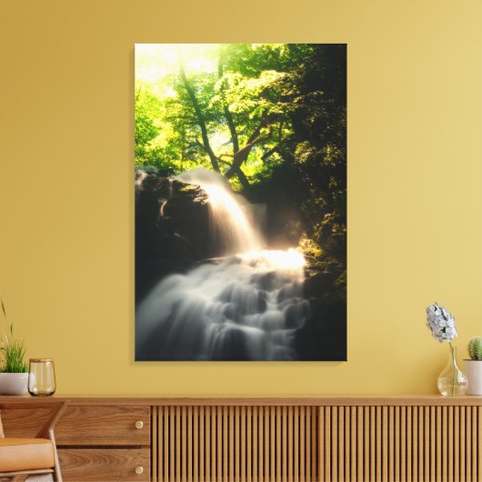 De zon schijnt op een magische waterval canvas afdruk (Insitu (Woonkamer))