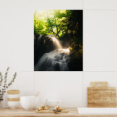 De zon schijnt op een magische waterval poster (Keuken)