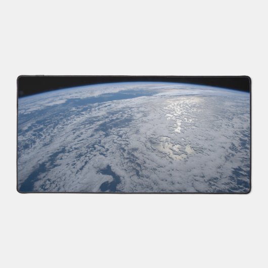 De zon straalt uit op de Stille Zuidzee. Bureaumat (Voorkant)