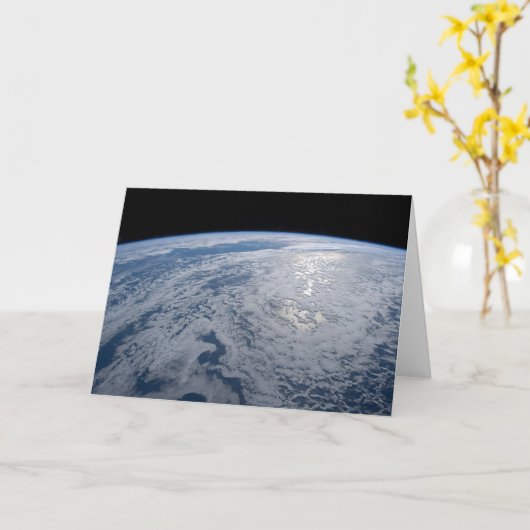 De zon straalt uit op de Stille Zuidzee. Kaart (Gele Bloem)