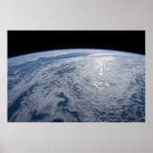 De zon straalt uit op de Stille Zuidzee. Poster (Voorkant)