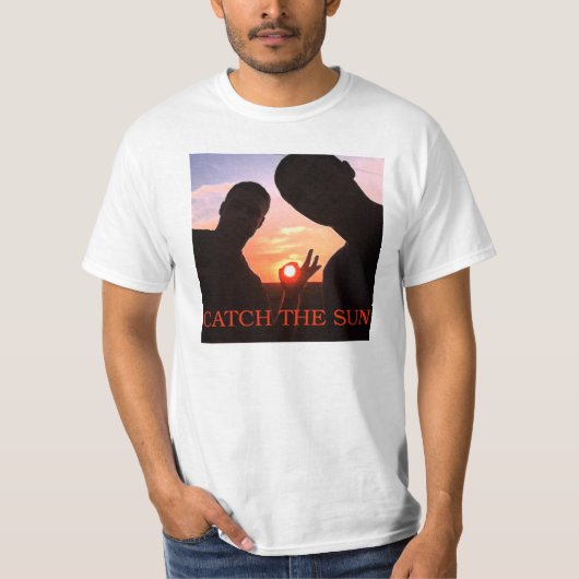 de zon vangen t-shirt (Voorkant)