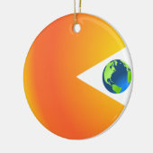 De Zon Zal De Aarde Opslokken Keramisch Ornament (Links)