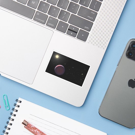 De zonachtige ster Kepler 51 & drie reuzenplaneten Sticker (Laptop met iPhone)