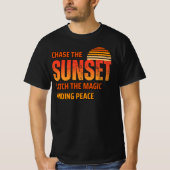 De zonsondergang achtervolgen t-shirt (Voorkant)