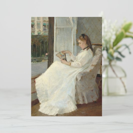 De zus van de kunstenaar bij een raam | Berthe Mor (Staand voorkant)