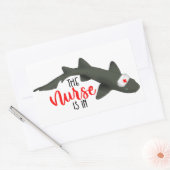 De zuster haai is binnen rechthoekige sticker (Envelop)