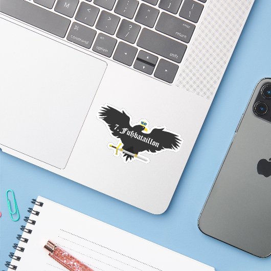 De Zwarte Adelaar Sticker (Laptop met iPhone)