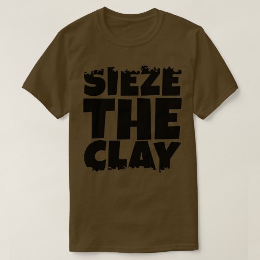 De zwarte clay-versie weergeven t-shirt (Design voorkant)