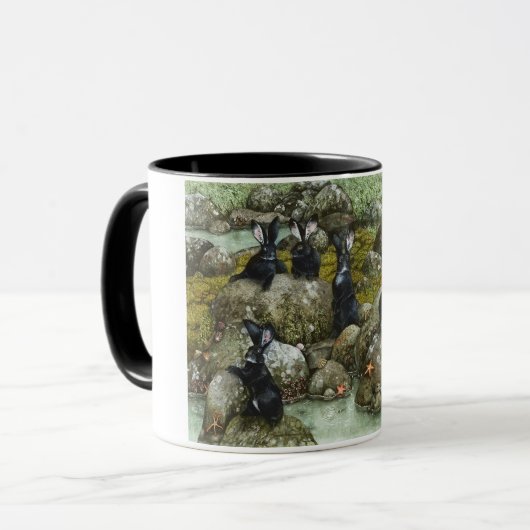 De zwarte konijnen van Hy-Brasil Mok (Voorkant links)