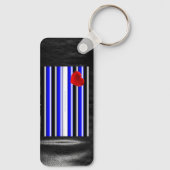De zwarte royal van SlipperyJoe's Gay Leather Prid Sleutelhanger (Achterkant)