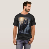 De zwarte wolf in de besneeuwde bergen t-shirt (Voorkant volledig)