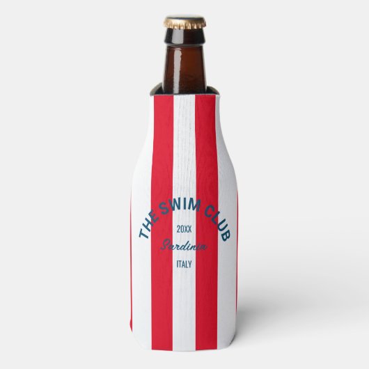 De zwemclub Crest Red Cabana Stripe Flesjeskoeler (Fles Voorkant)