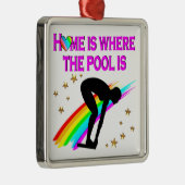 DE ZWEMMER IS ALTIJD KLAAR VOOR HET ZWEMBAD METALEN ORNAMENT (Rechts)