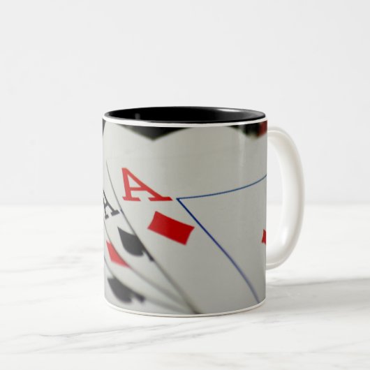 Dead Man Hand Tweekleurige Koffiemok (Voorkant rechts)