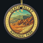 Death Valley National Park Vintage Reiskunst Keramisch Ornament<br><div class="desc">Het vectorkunstontwerp van de Dood Valley. Het park staat bekend om Titus Canyon,  met een spookstad en kleurrijke rotsen,  en de zoutflats van het Badwater Basin,  het laagste punt van Noord-Amerika.</div>