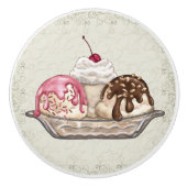Decadente Neopolitan Ice Cream Sundae Lade Trekt Keramische Knop (Voorkant)