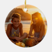 Deck de palmen | Leuke tropische kerstfoto Keramisch Ornament (Achterkant)