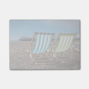 " deck " - voorzitters kijken naar het Zee Post-it® Notes