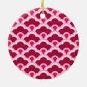 Deco Chinese Scallops, Bourgogne Wine en Roze Keramisch Ornament (Achterkant)
