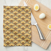 Deco Chinese Scallops, Mustard Gold en Brown Theedoek (Quarter Fold)