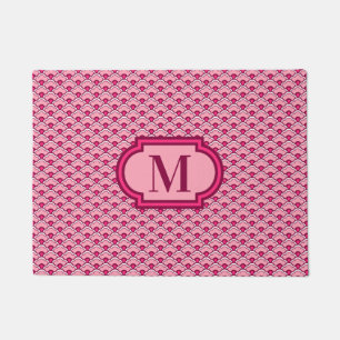 Deco Chinese scallops, wijn en roze met monogram Deurmat
