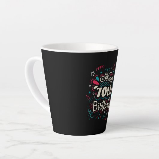 Decoratief 70e verjaardag latte mok (Linkerhoek)