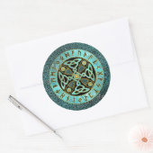 Decoratief Keltisch Kruis - en Runes alfabet Ronde Sticker (Envelop)