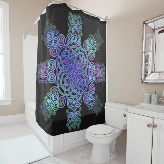 Decoratief Keltisch ontwerp. Douchegordijn (In situ)