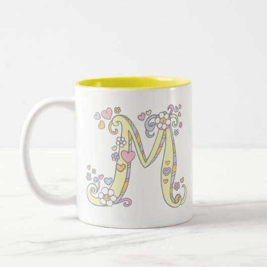 Decoratief Monogram M harten bloemen kunst mok (Links)
