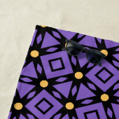 Decoratief Paarse Strandlaken (In situ)