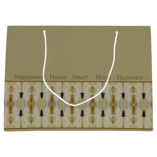 Decoratief patroon op beige groot cadeauzakje (Voorkant)
