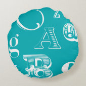 Decoratieve brieven over blauwe achtergrond rond kussen (Achterkant)