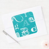 Decoratieve brieven over blauwe achtergrond vierkante sticker (Envelop)