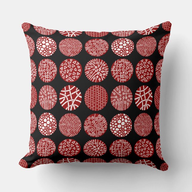Decoratieve cirkels - Ruby Red en Black Kussen (Voorkant)